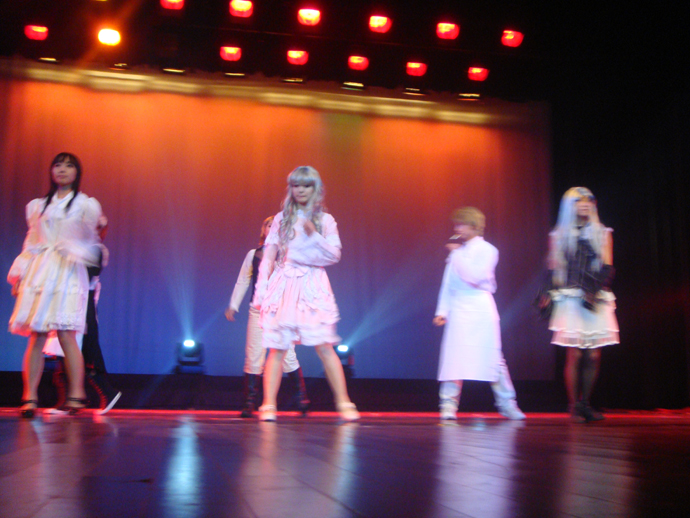 国产做爱视频
获“七度空间”杯第六届南京市高校COSPLAY大赛第三名