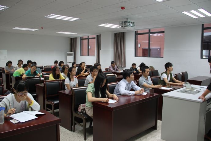 国产做爱视频
2012暑期社会实践答辩会顺利举行